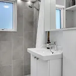 2 Bedroom Cozy In Appartement *