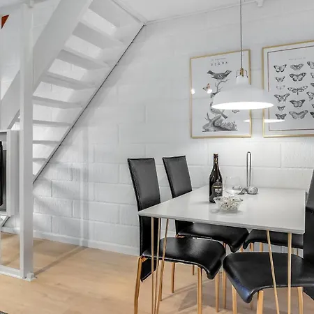 2 Bedroom Cozy In Апартаменты *