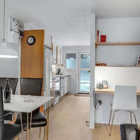 2 Bedroom Cozy In Блокхус