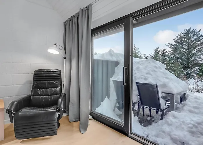 2 Bedroom Cozy In